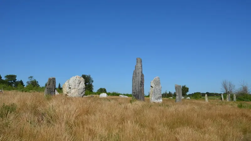 Saint-Just - Alignement menhirs