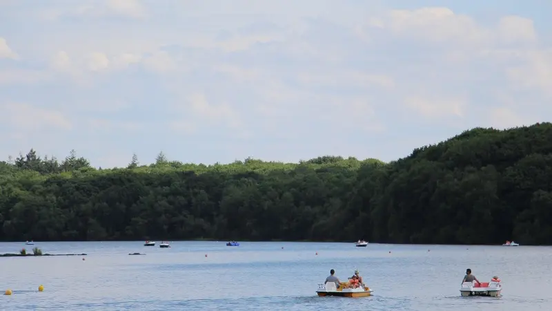 Loisirs au Lac de Trémelin