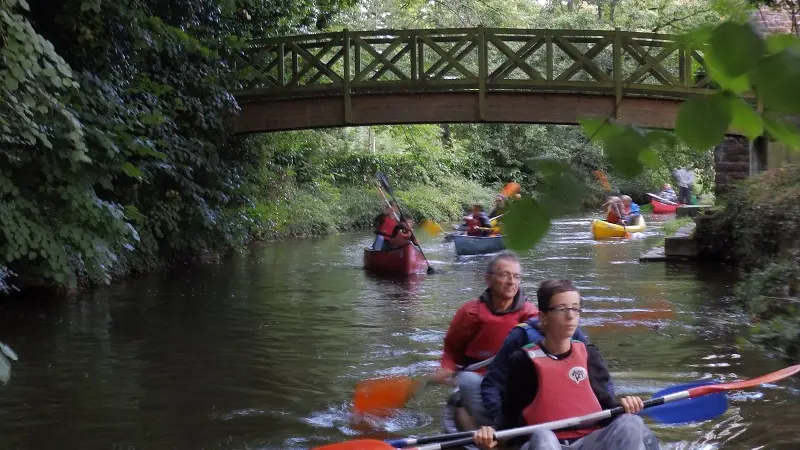 Visites guidées en canoë Montfort au crépuscule