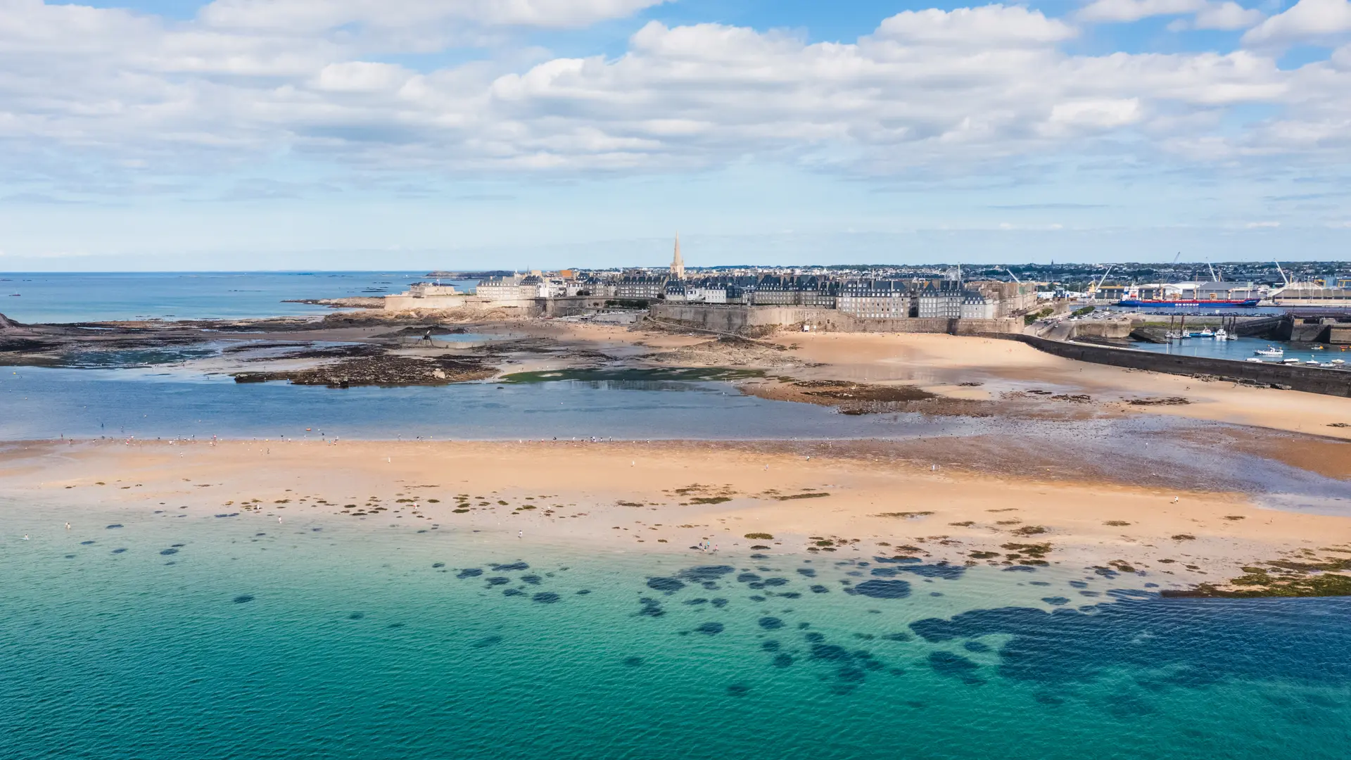 Vue_drone_-_Intra-Muros_-_Saint-Malo-Thibault_Poriel-5124