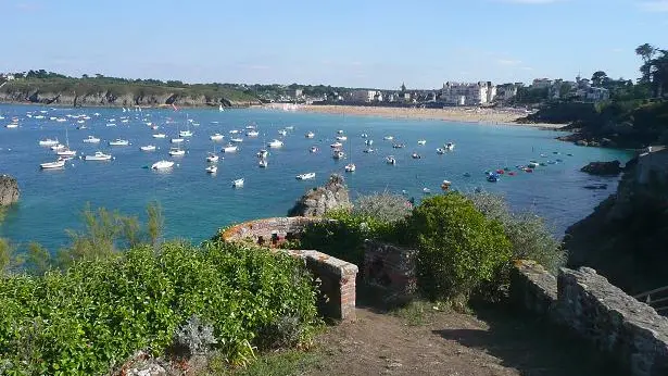 Vue sur la Grande Plage depuis la Pointe du Décollé