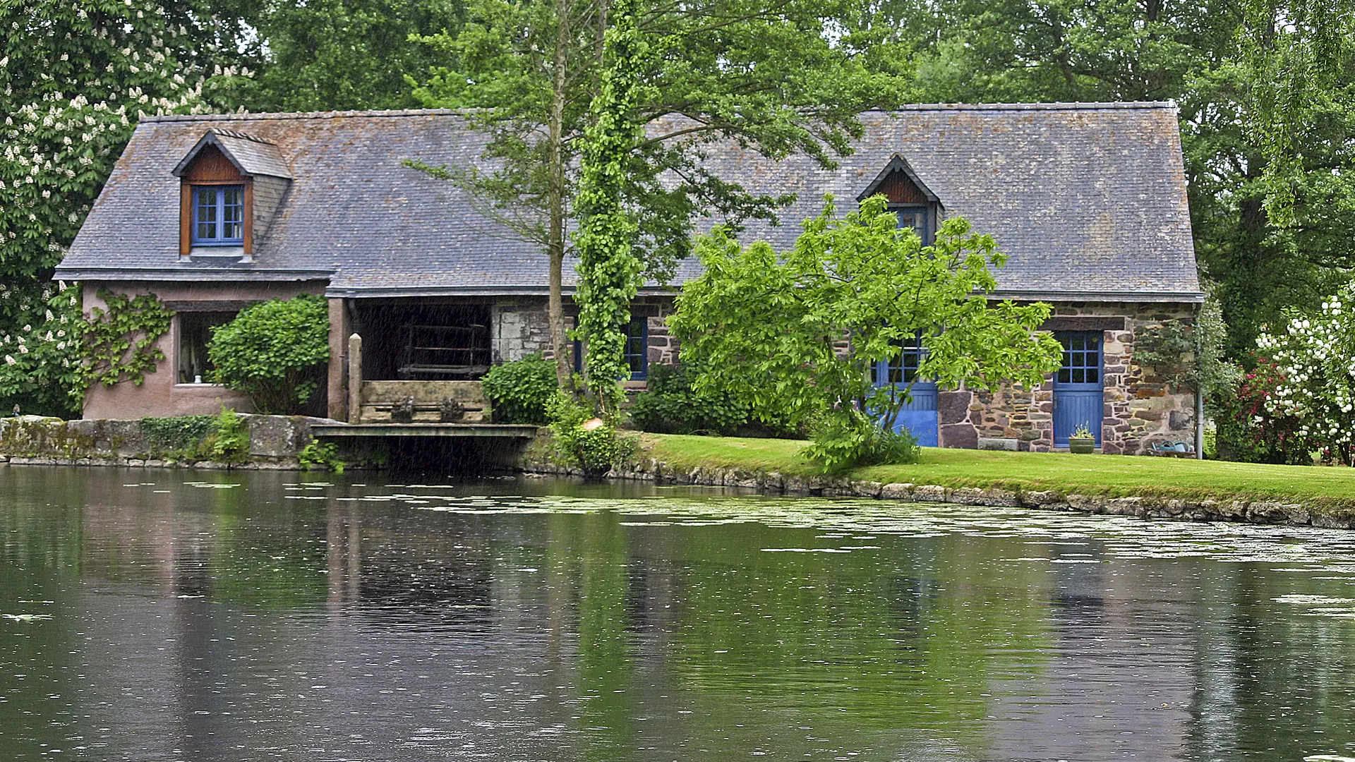 YANN_NENNIG_Moulin Montfort Velvia (2)