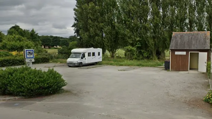 aire camping car val d'izé