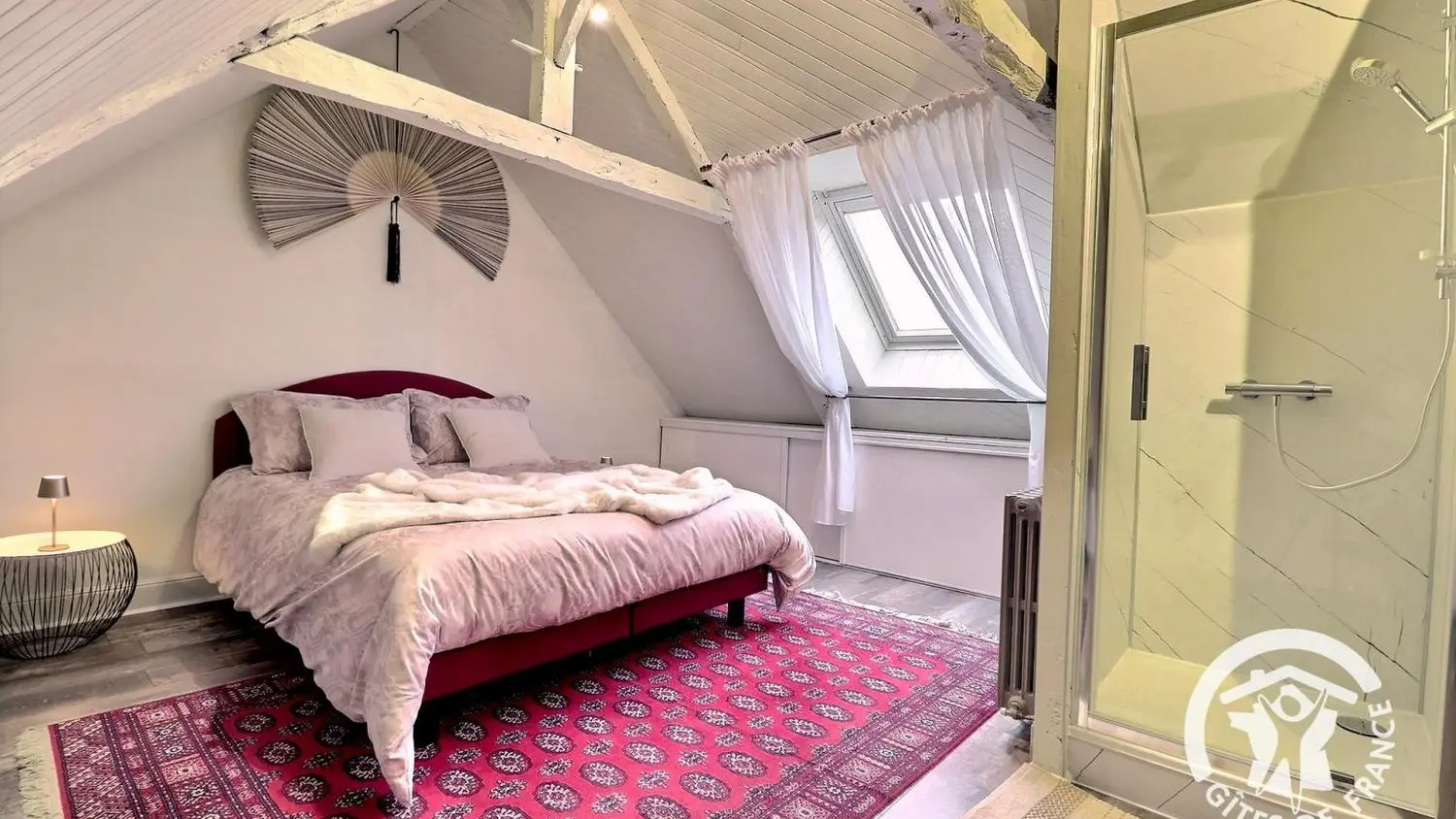 Chambres d'hôtes - Les Hôtes de la Motte - St Jouan - vue exchambre la grenade 3