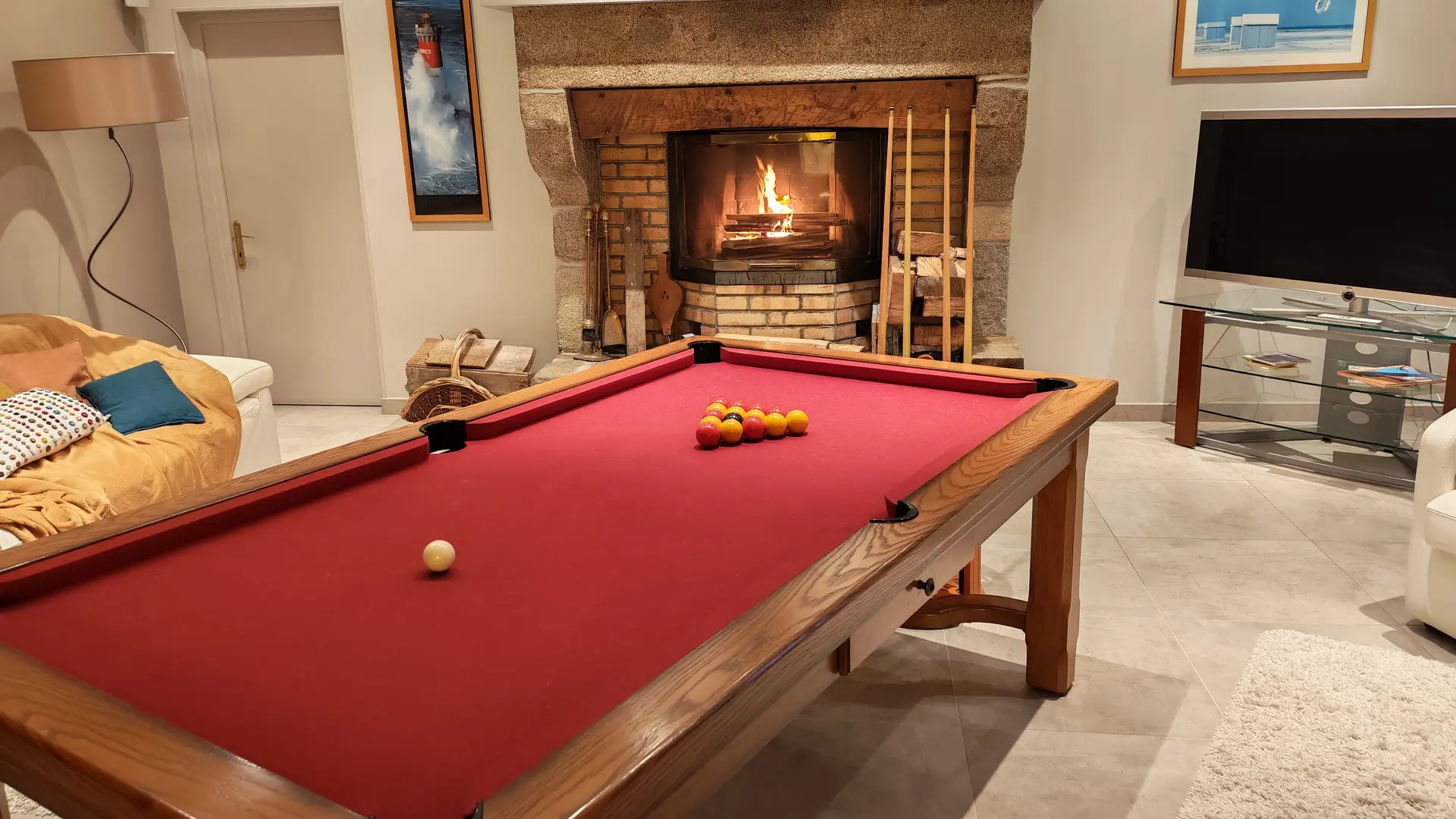 Chambres d'hôtes - Les Hôtes de la Motte - St Jouan - vue exteridétente billard