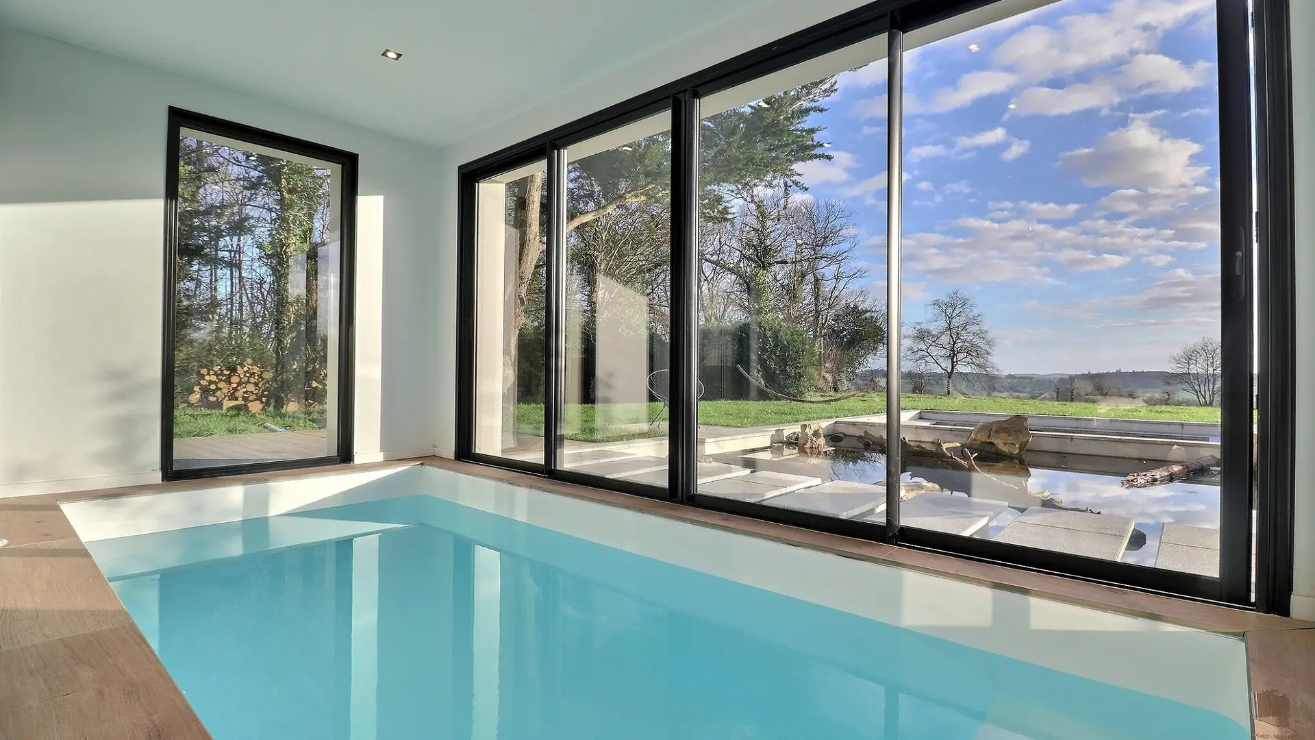 Villa Short Cravate