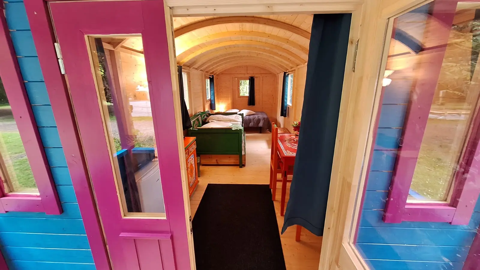 roulotte Camping le Village insolite St Benoît des Ondes