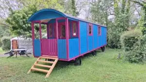 Hébergemet insolite - Yourte du village insolite - St Benoît