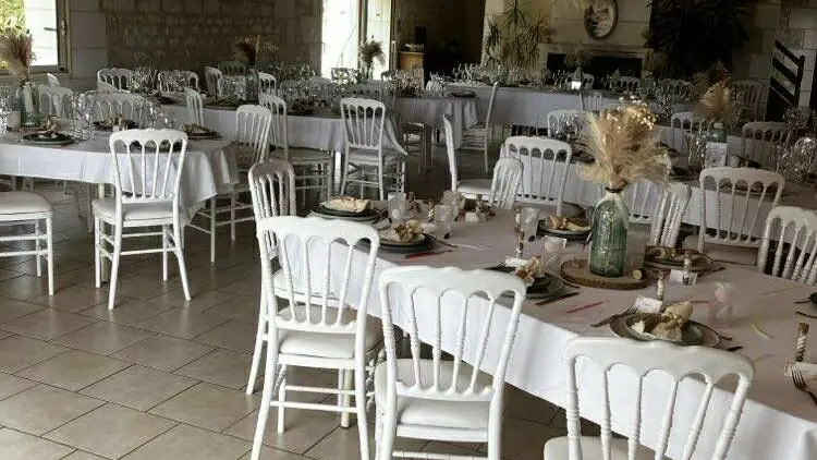 Au Pré Charmant - Réception et gîtes de groupe à Pouzay