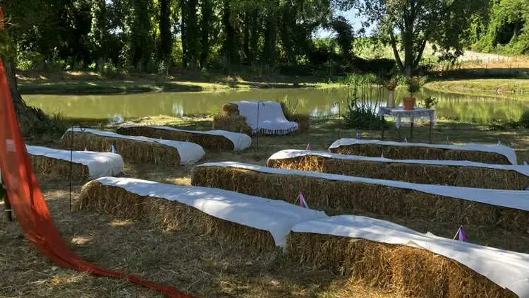 Au Pré Charmant - Réception et gîtes de groupe à Pouzay