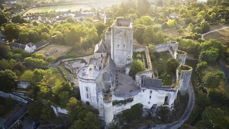 La grande traversée à vélo- Donjon de Loches