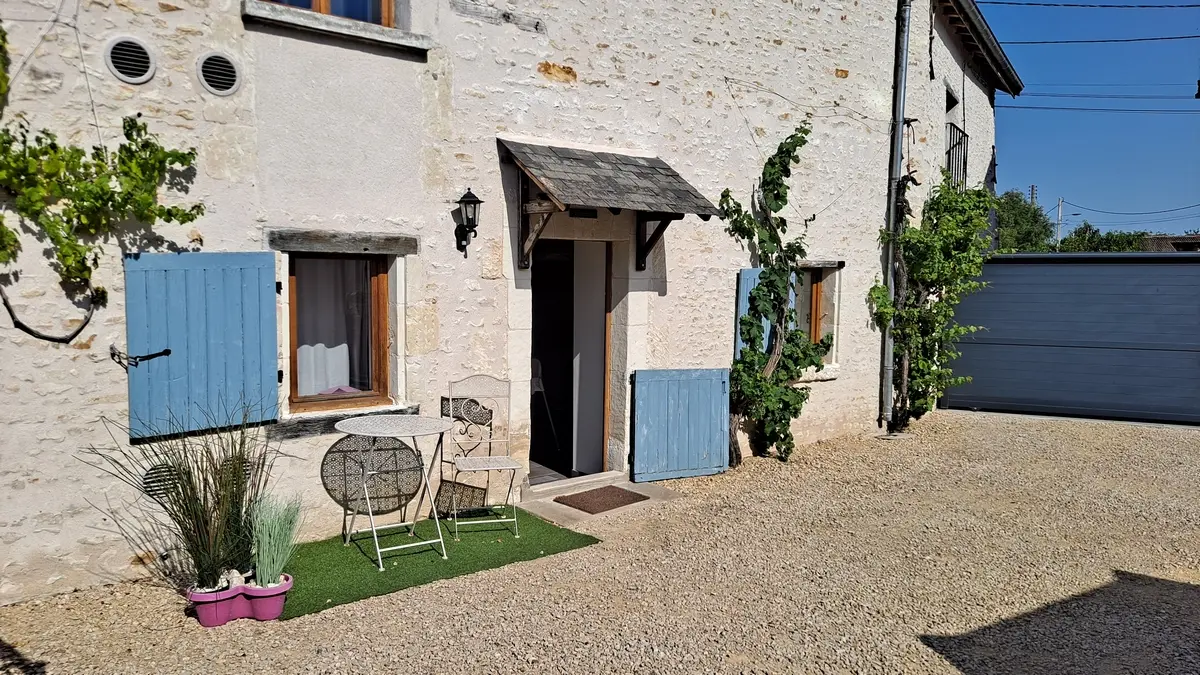 ACVL-CHAVEIGNE- GÎTE ANGULUS RIDET- David Charbonnier-07.2035-2-Entrée