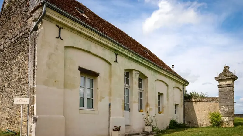 2025_Orangerie-Façade_Chemille_sur_indrois_Loches_Val_de_Loire