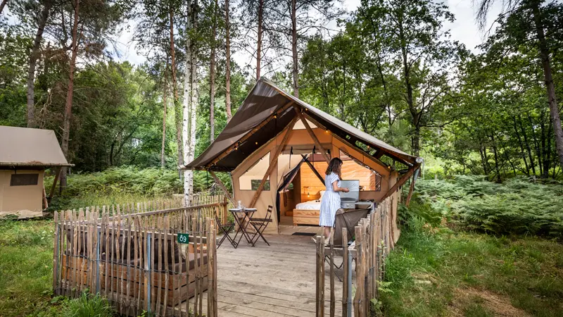 Huttopia, hébergements insolites