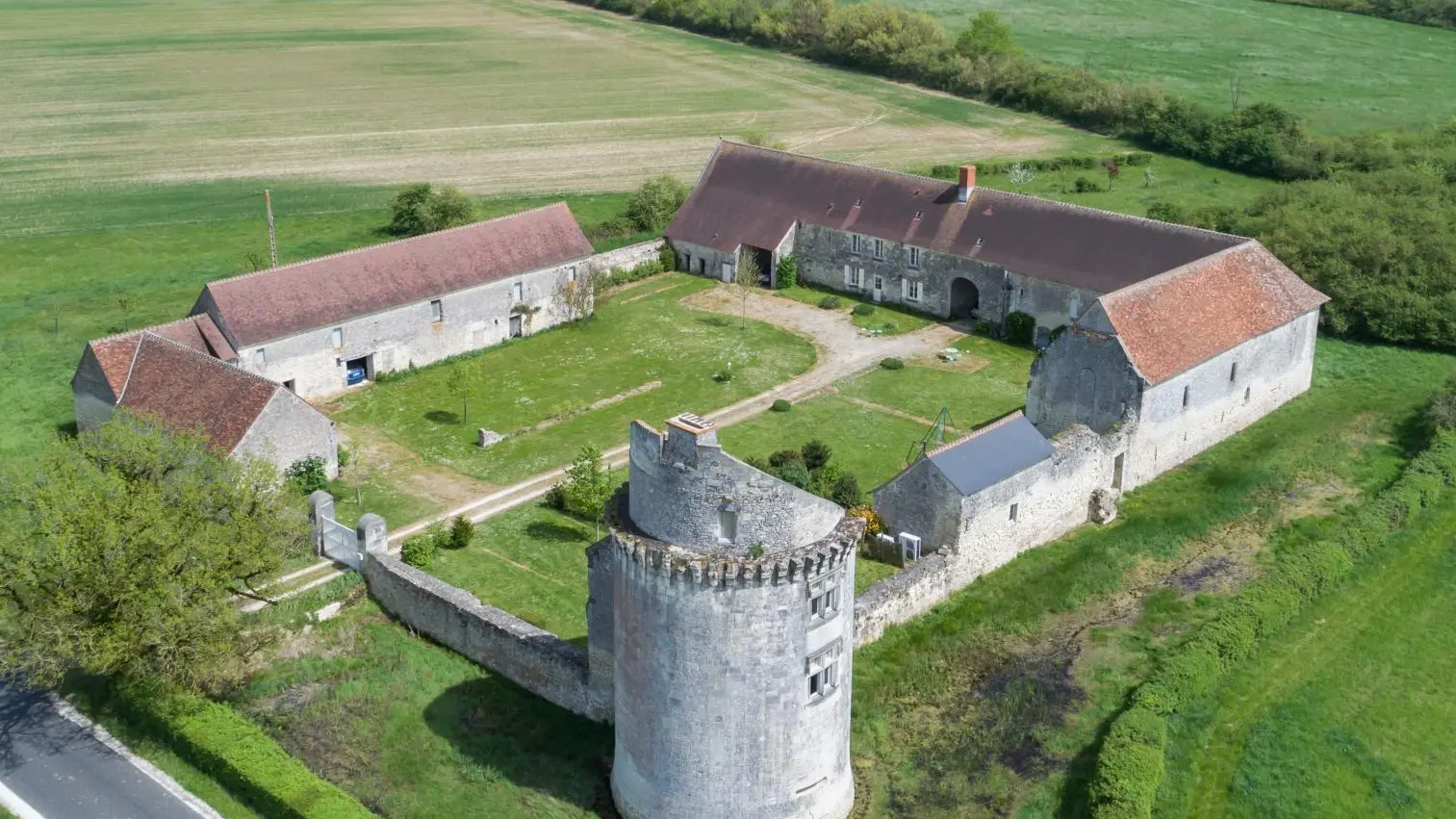 La Tour du Château des Etangs_2