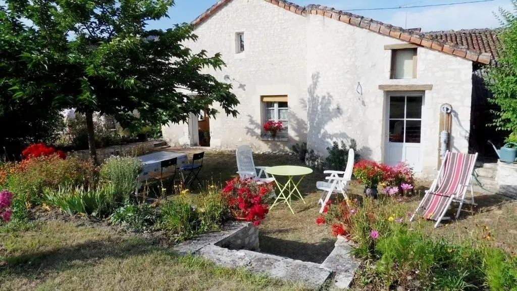 Le Gîte de Monteneau_1
