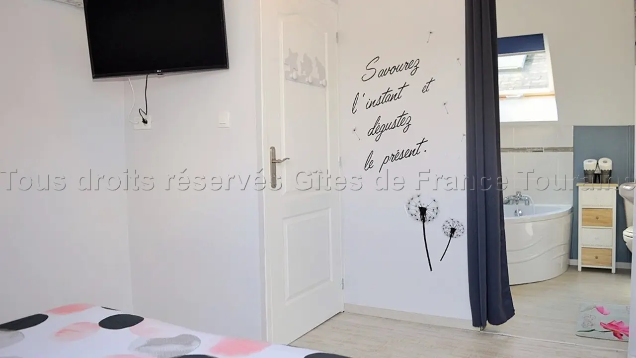 Les Hirondelles dans le Nid_15