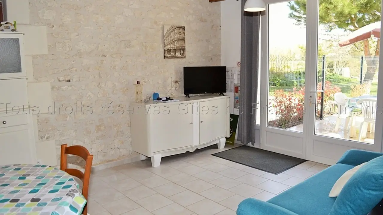 Les Hirondelles dans le Nid_6