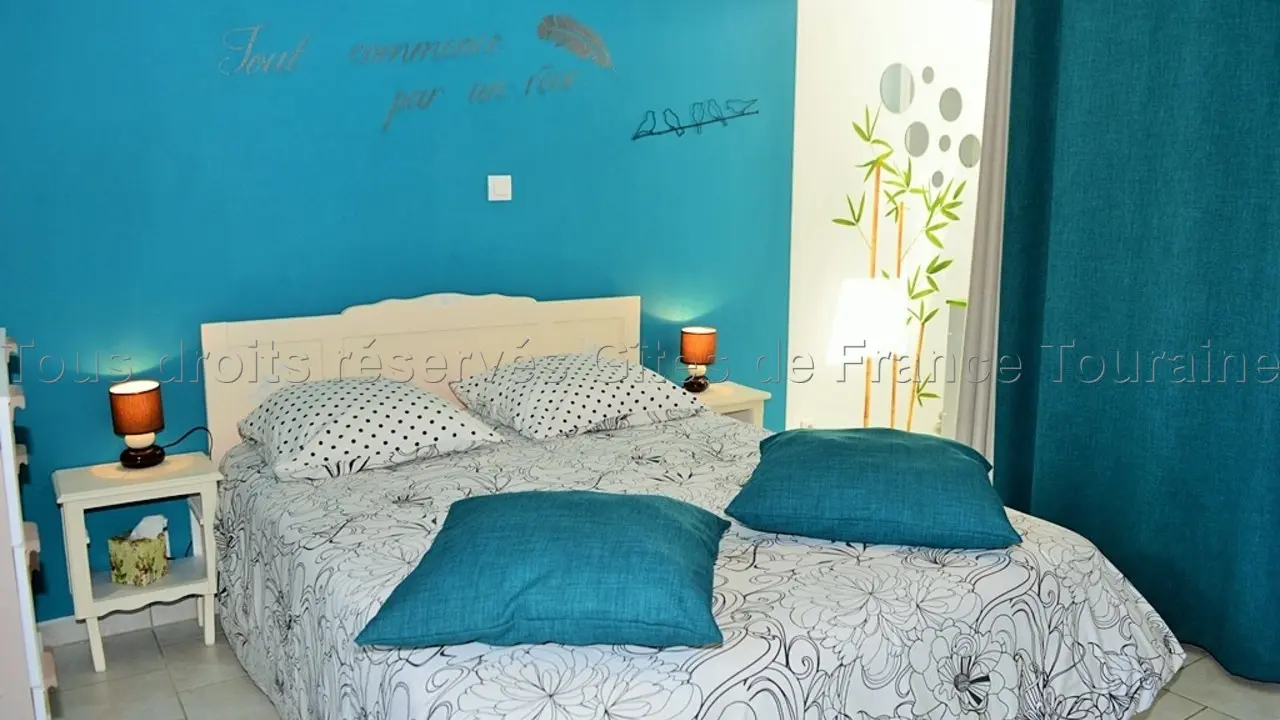 Les Hirondelles dans le Nid_5