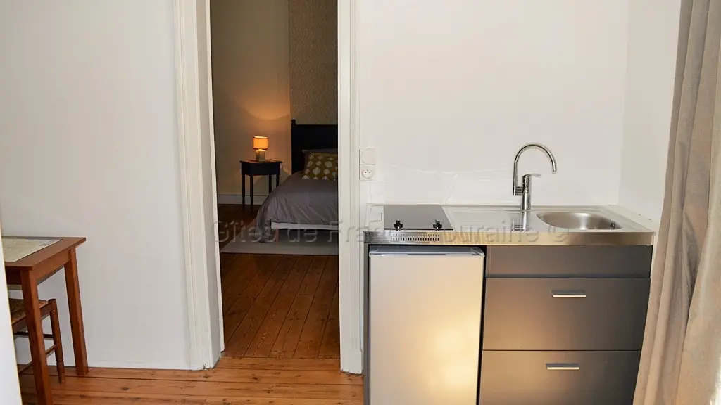 A l'Ombre de l'Abbatiale_4