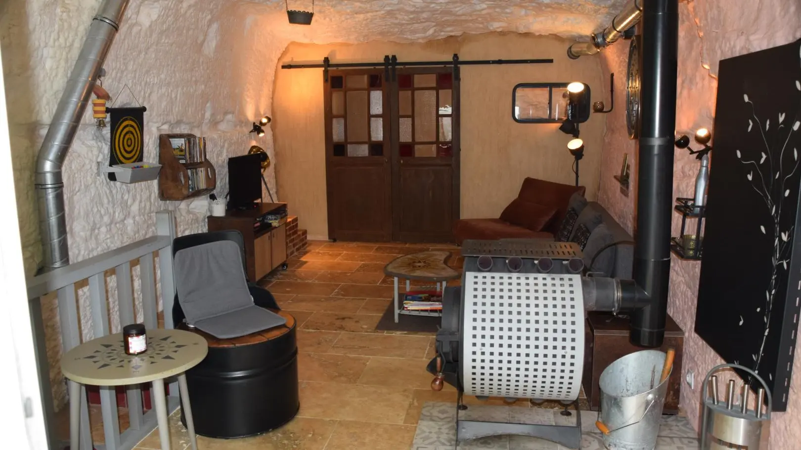 Troglo-gîte Pierre de Lumière_13