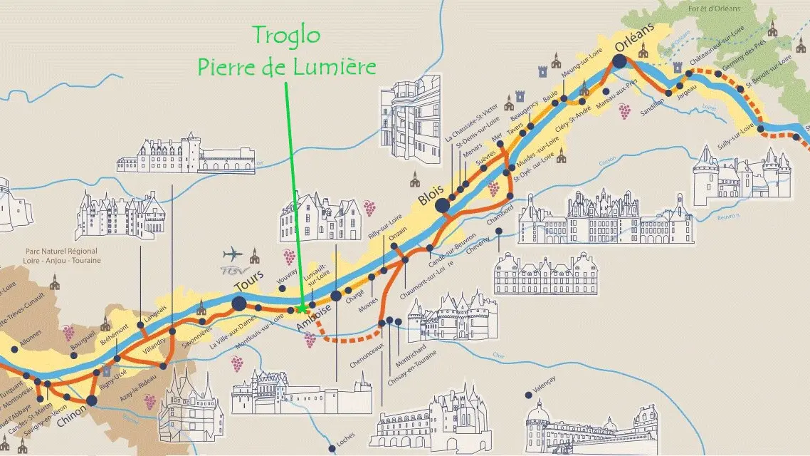 Troglo-gîte Pierre de Lumière_2