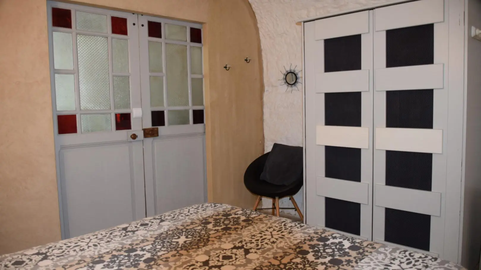 Troglo-gîte Pierre de Lumière_15