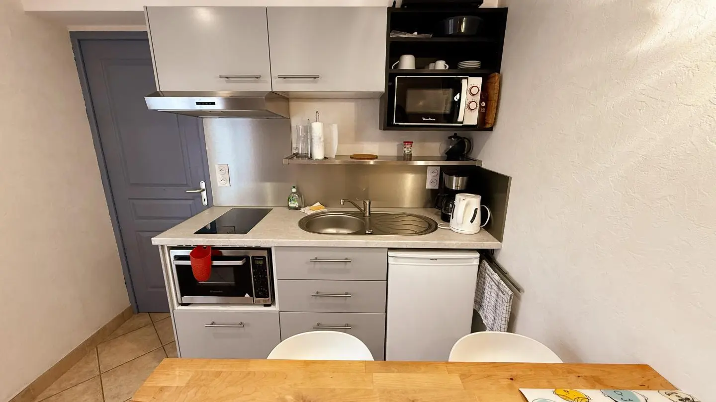 Chambre de charme & jardin en ville_11