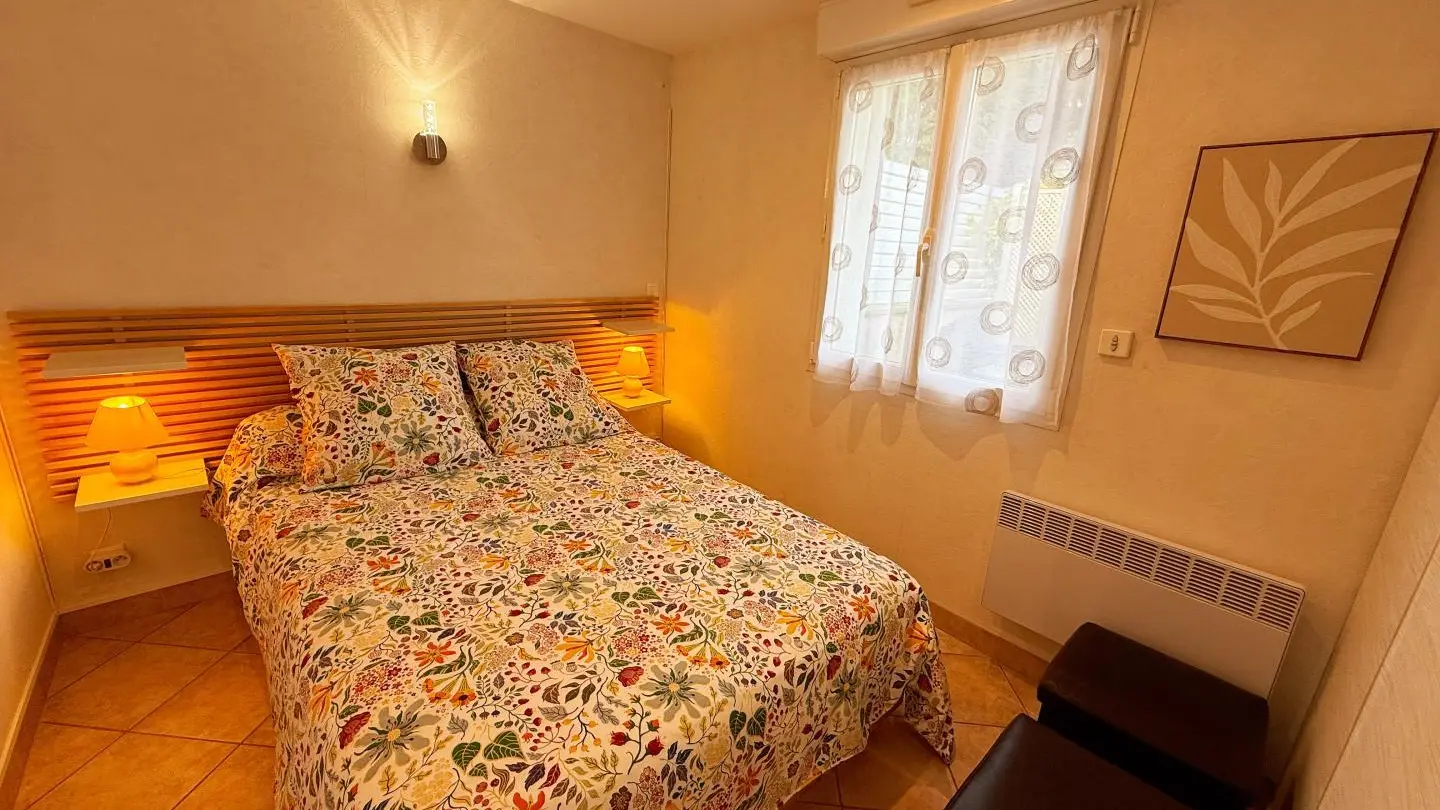 Chambre de charme & jardin en ville_2