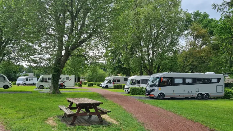 Aire Camping-Car Park de Cinq-Mars-la-Pile