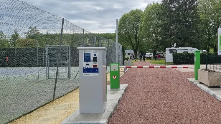 Aire Camping-Car Park de Cinq-Mars-la-Pile