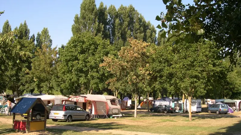 Camping municipal Les bords de Creuse - Yzeures-sur-Creuse