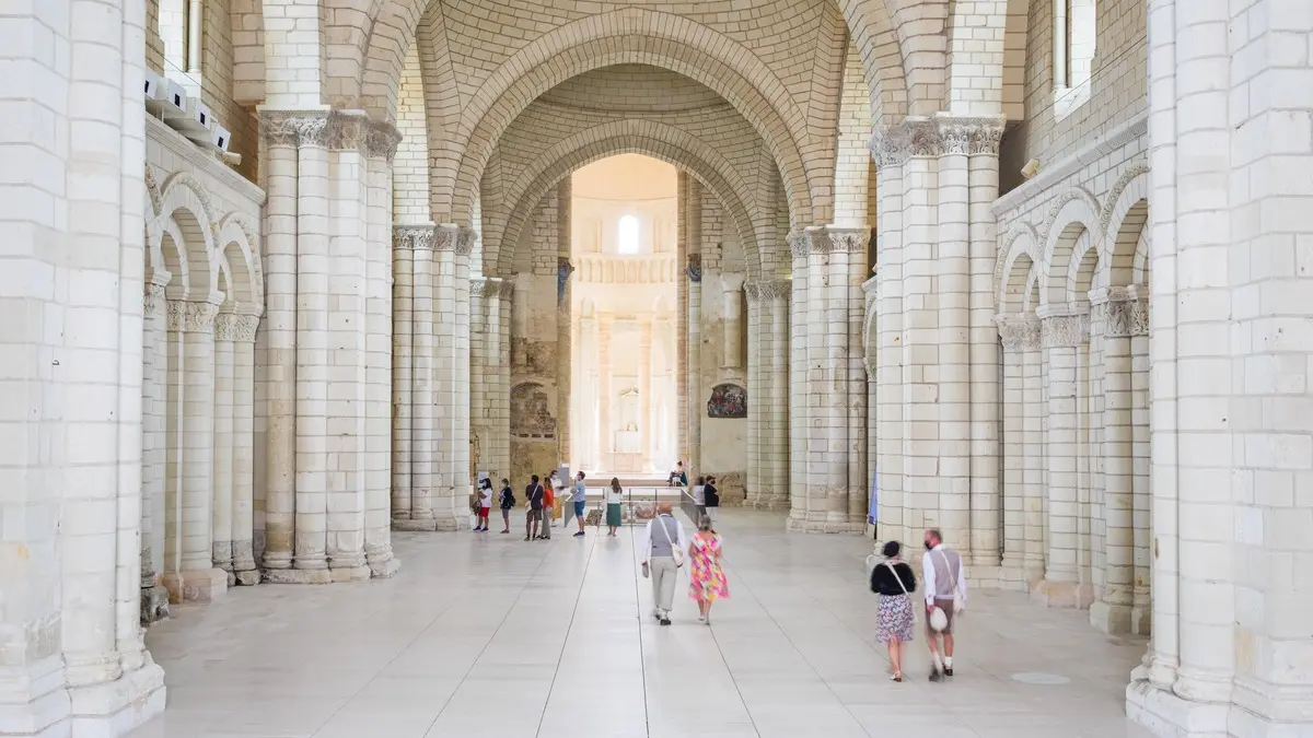 Abbaye-royale-de-Fontevraud-abbatiale©Christophe-Martin-Anjou-Tourisme