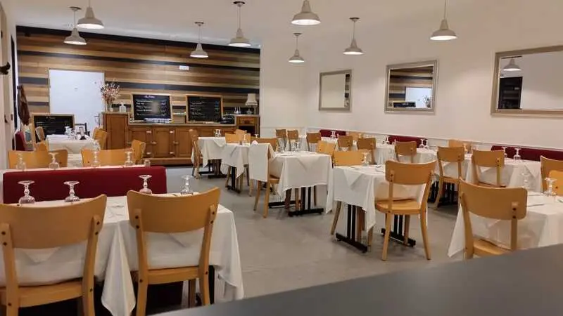 Bouillon La Fontaine - Restaurant à Monnaie
