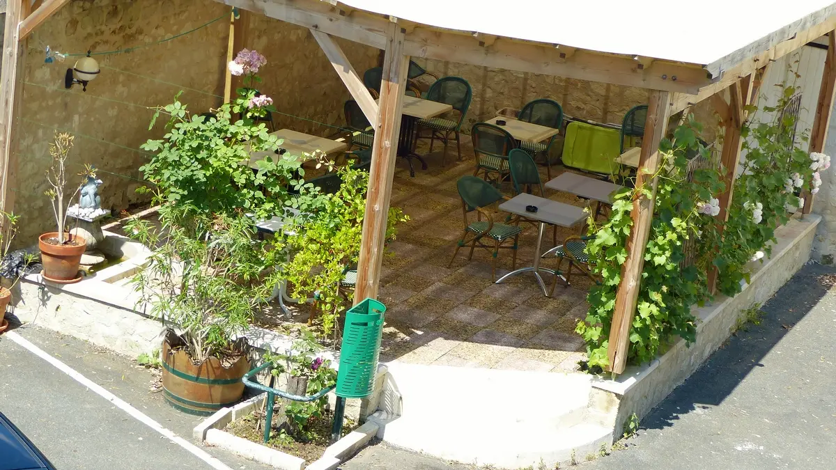 Café d ela gare Chinon Terrasse intérieure © Café de la gare- 2032 -1200