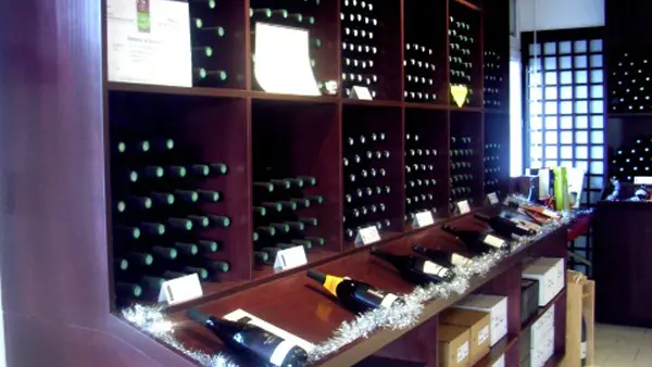 Cave des vins de Bourgueil - Robert et Marcel