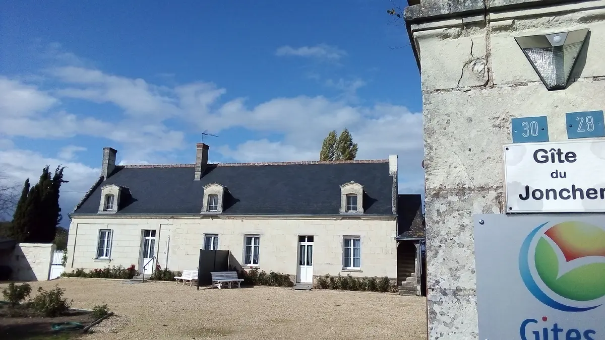 Chouze sur Loire Gîte du Joncher (1)