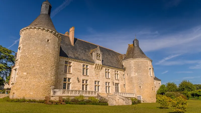 Chateau_saint-germain_facade_loches-valdeloire_Coutand (2)