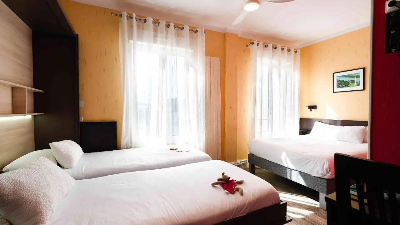Chambre quadruple standard