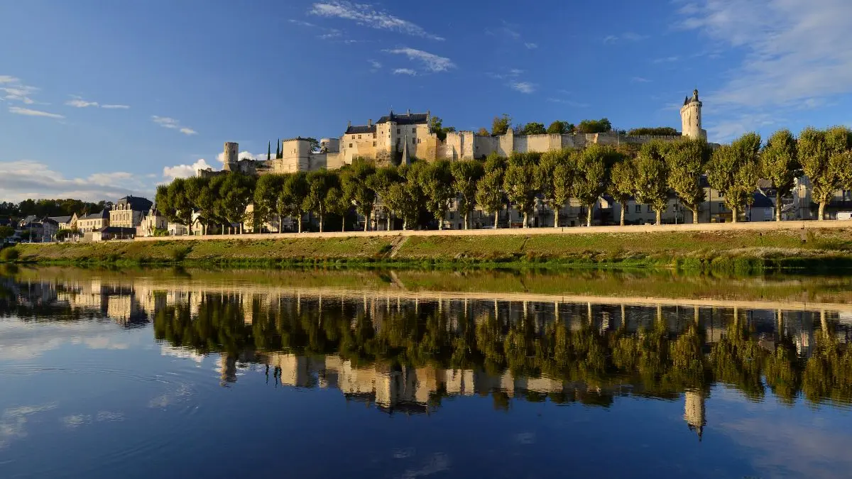 Chinon - Forteresse royale de Chinon - Vienne et forteresse ©Léonard de Serres