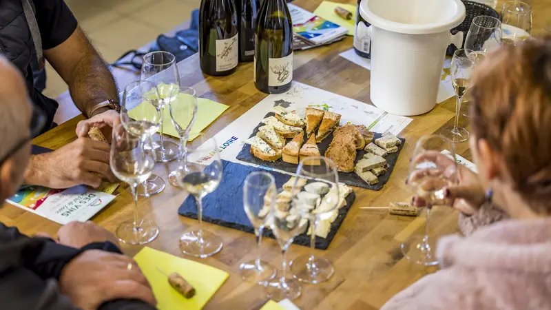 Degustation_vins_Vouvray_2261_credit_DDarrault_CRTCentrevaldeLoire
