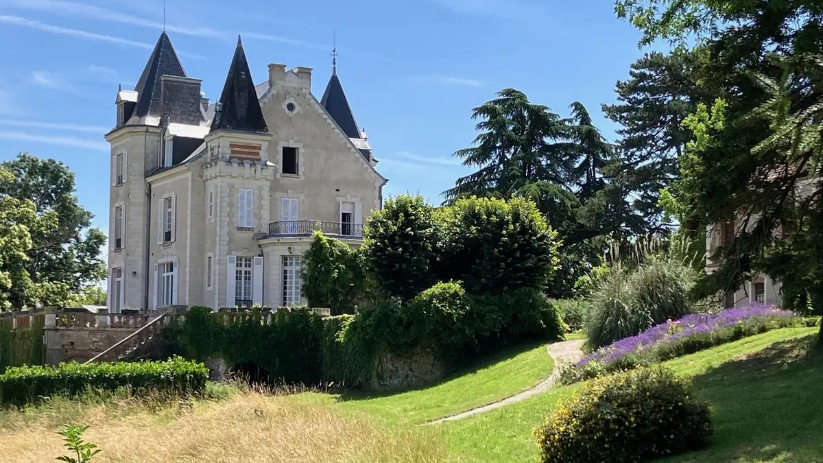 ESVRES-Gîte de groupe-Château la Villaine