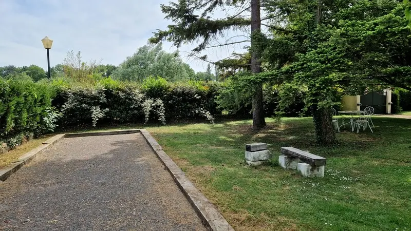 Escale Carisienne terrain de pétanque