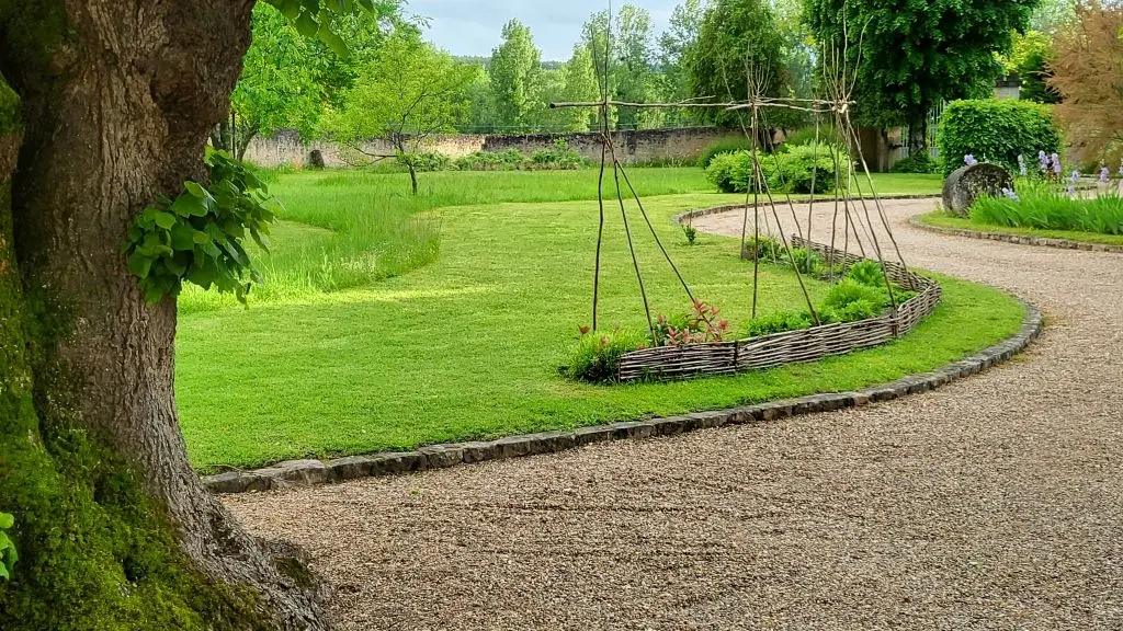 Gite 01 Jardin 1 Light