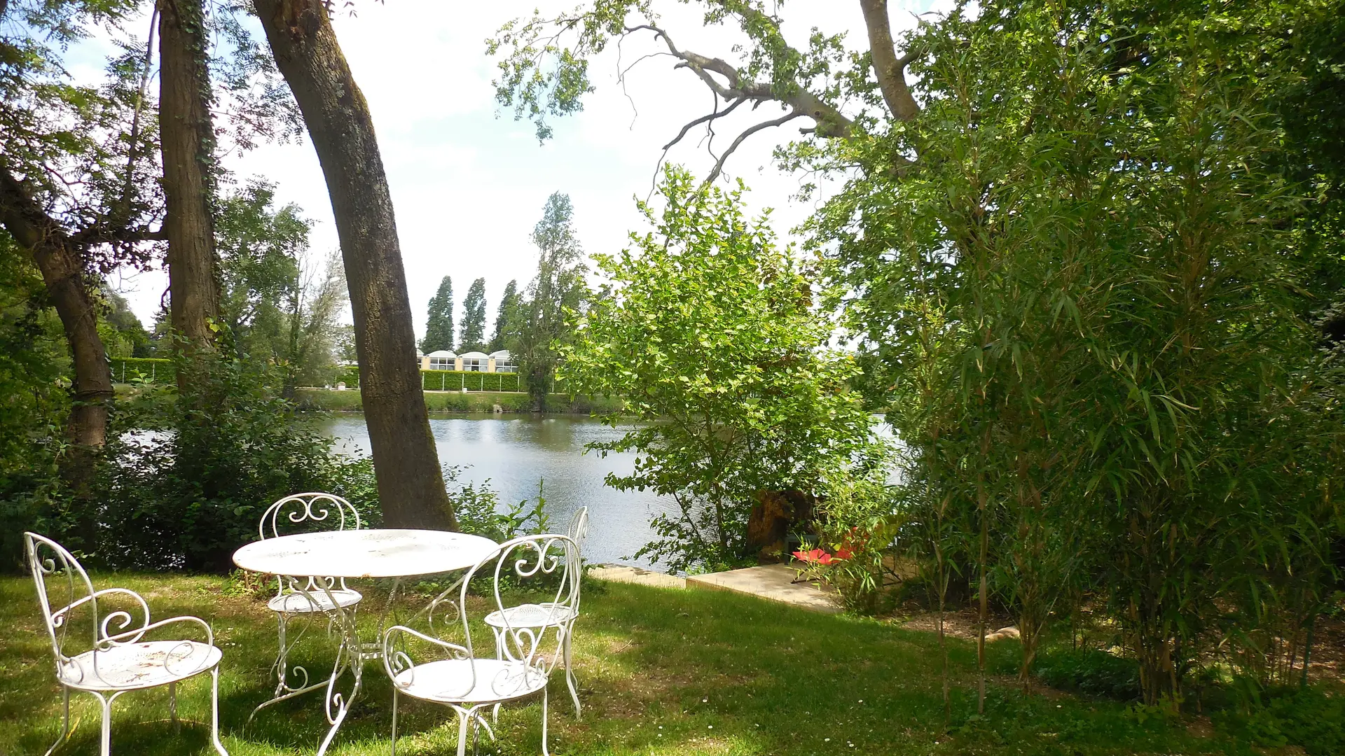 Jardin - Gîte de la maison du lac, à Saint-Avertin.