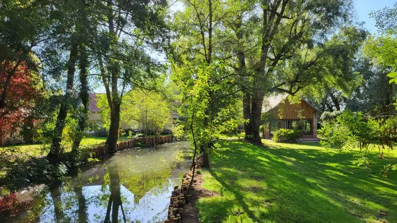 Gîte de la Cascade - Vue du jardin