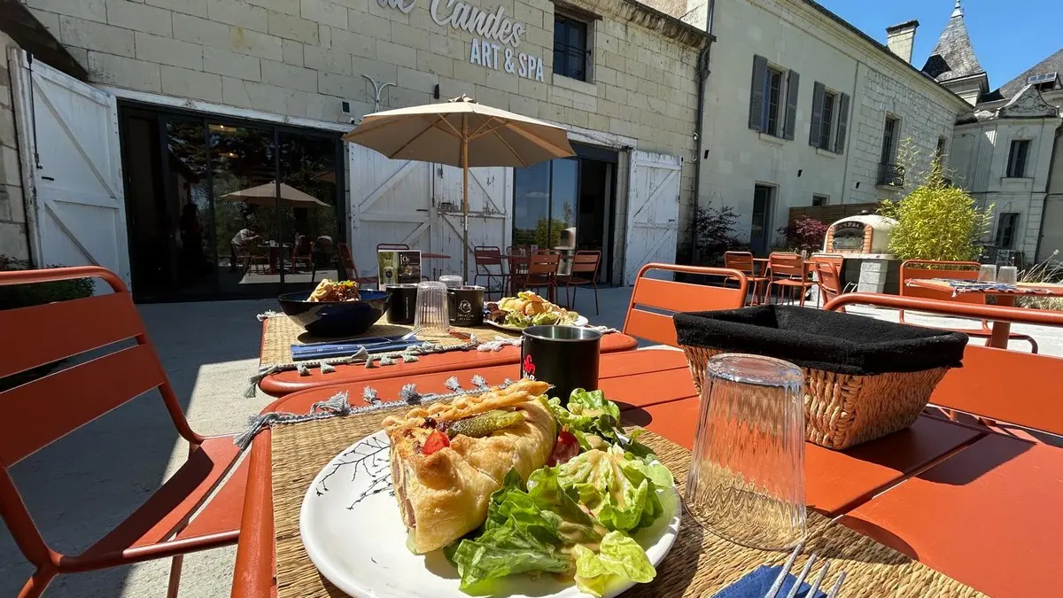 Le p'tit resto du Château - Le Baladin - Terrasse ©B. Pignet