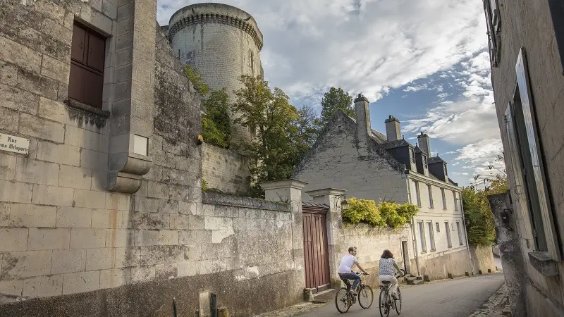 Loches cité royale-cyclo-loches-valdeloire