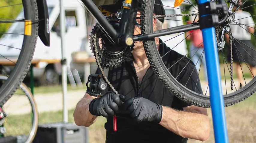 Mécanicien vélo itinérant
