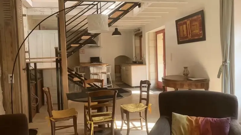 Palais Pépin le Bref salon